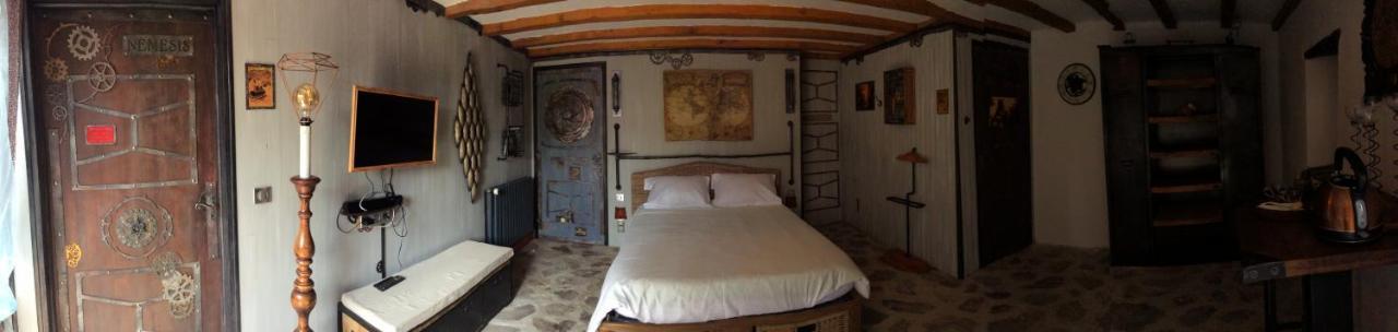 Chambre Steampunk Jules Vernes Bosbonparent Exterior photo